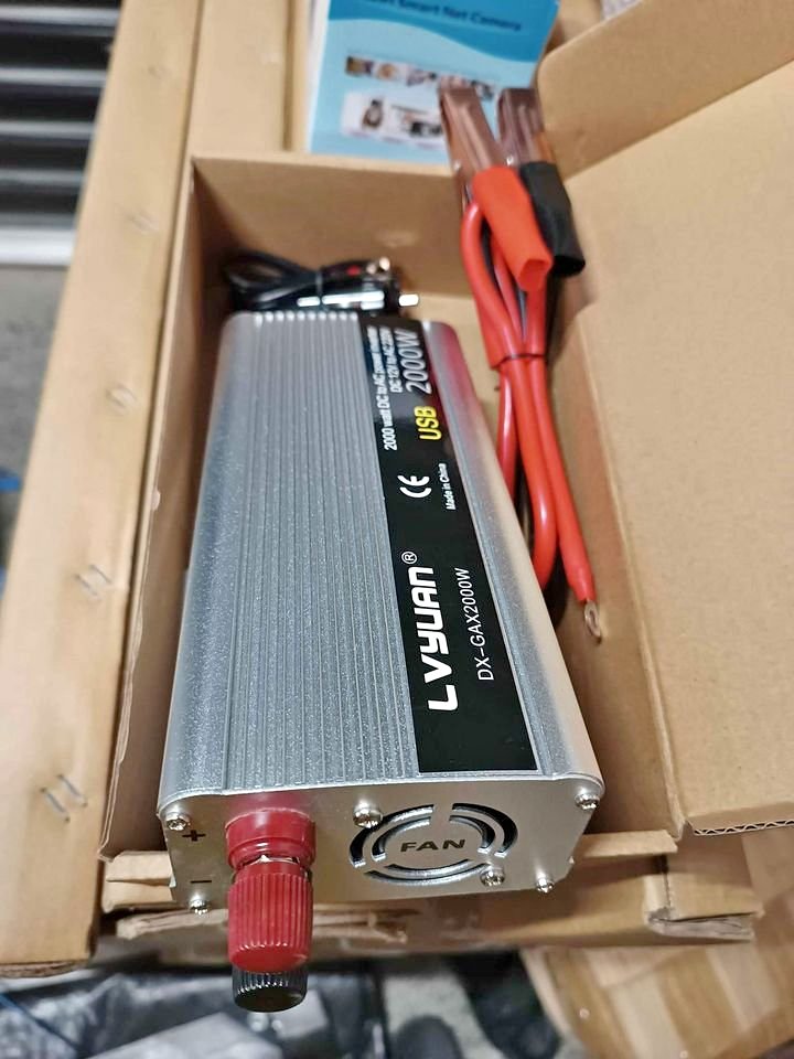 24v 1000w  power inverter 240v new