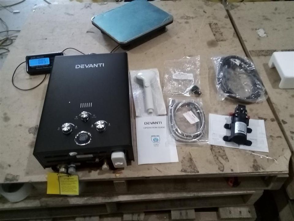 Devanti Outdoor Portable Gas Water Heater 8LPM Camping Shower Black with pump