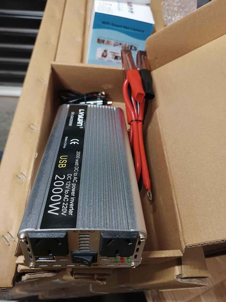 24v 1000w  power inverter 240v new