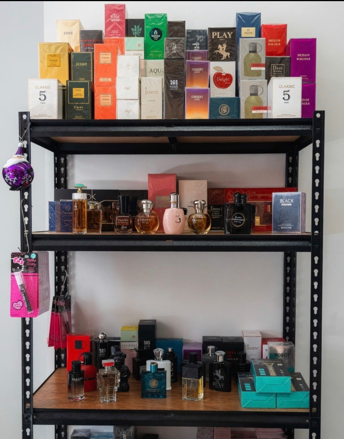 Men’s & Women’s Perfumes – Massive Selection in Stock