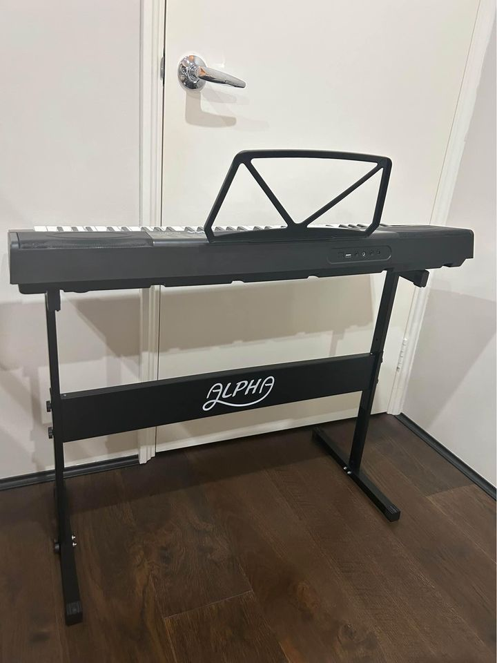 keyboard -new with stand