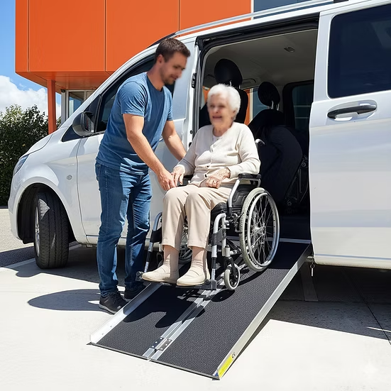 Single-Folding Aluminium Wheelchair Ramp 272kg Rated