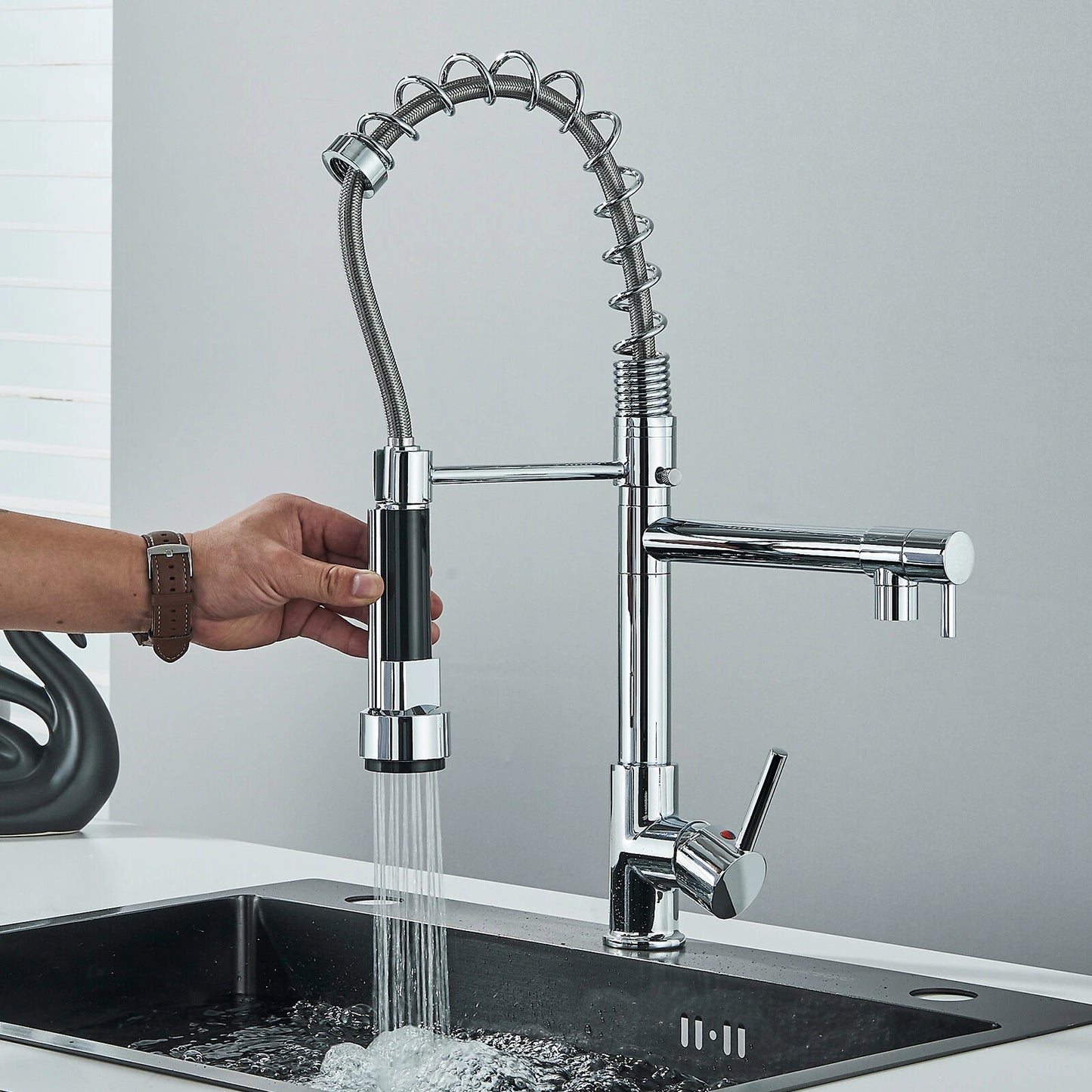 Kitchen Mixer Taps 360° Swivel Pull Out Spout Spray Sink Faucet Brass